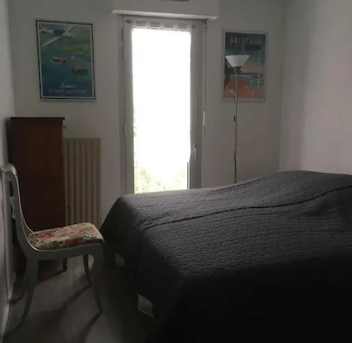 Apartamento T2 De 50 M2 + Balcon + Parking Pour 4 Personnes Arcachón